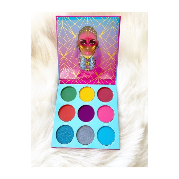 JUVIAS PLACE WARRIOR 3 EYESHADOW PALETTE - Picture 3 of 6